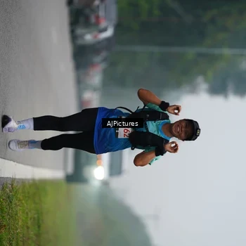 Runner Photo 9001979