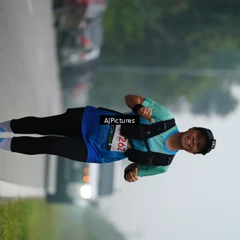 Runner Photo 9002008