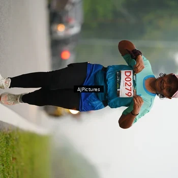 Runner Photo 9002100