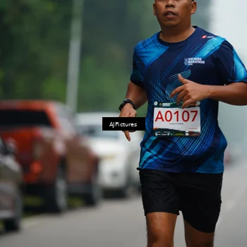 Runner Photo 9002255