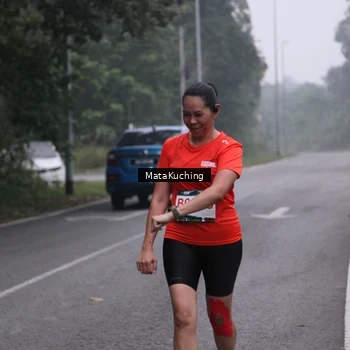 Runner Photo 9002555