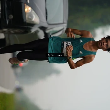 Runner Photo 9002599