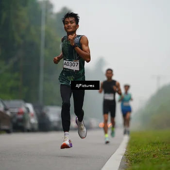 Runner Photo 9002603