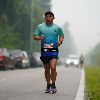 Runner Photo 9002617