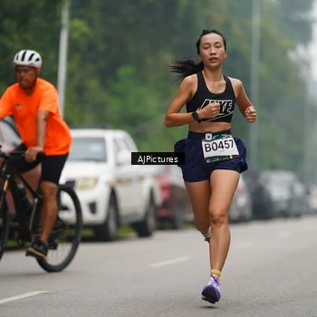 Runner Photo 9002619