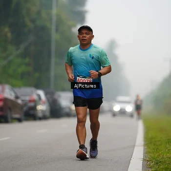 Runner Photo 9002623