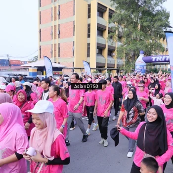 Runner Photo 9004798