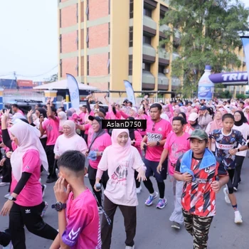 Runner Photo 9004800