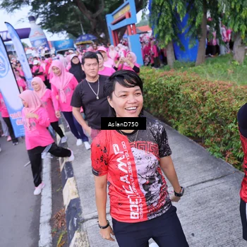 Runner Photo 9004823