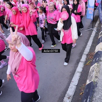 Runner Photo 9004828