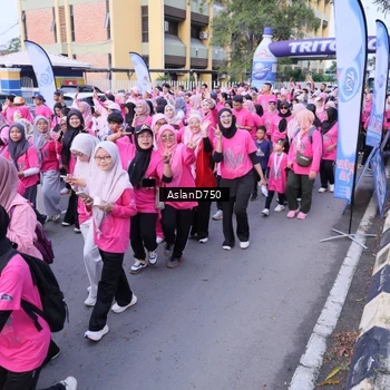 Runner Photo 9004829