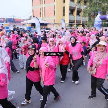 Runner Photo 9004833