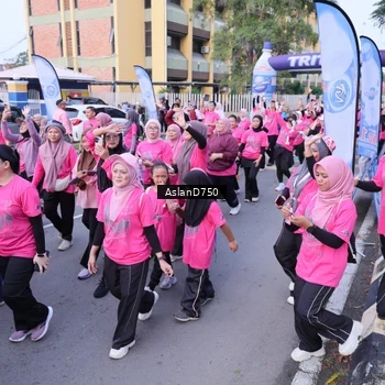 Runner Photo 9004841