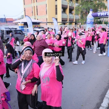 Runner Photo 9004842