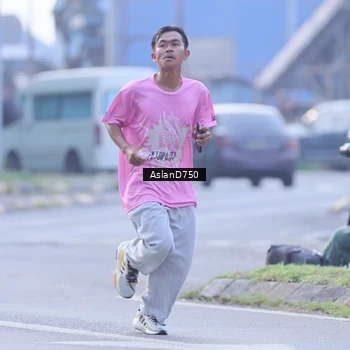 Runner Photo 9004867