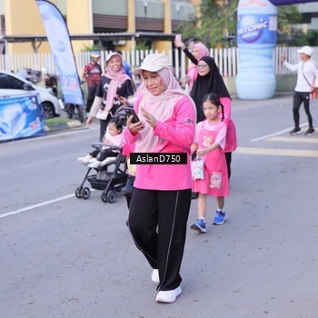 Runner Photo 9004869
