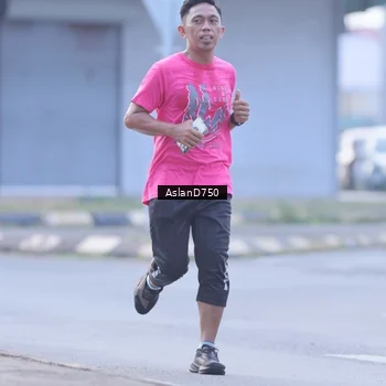 Runner Photo 9004872