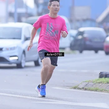 Runner Photo 9004876