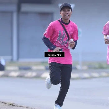 Runner Photo 9004884