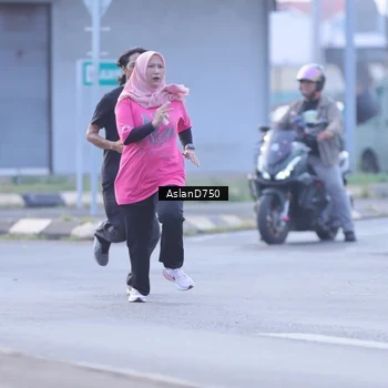 Runner Photo 9004889