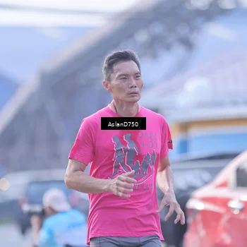Runner Photo 9004897