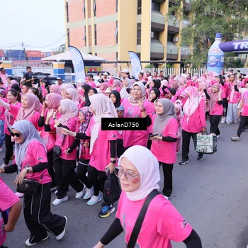 Runner Photo 9004898