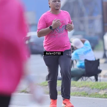 Runner Photo 9004915