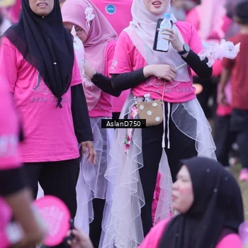 Runner Photo 9004942