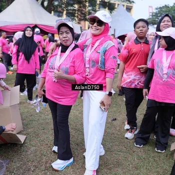 Runner Photo 9004970