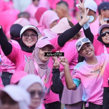 Runner Photo 9005060