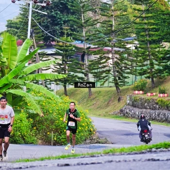 Runner Photo 9006144
