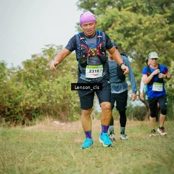 Runner Photo 9007860
