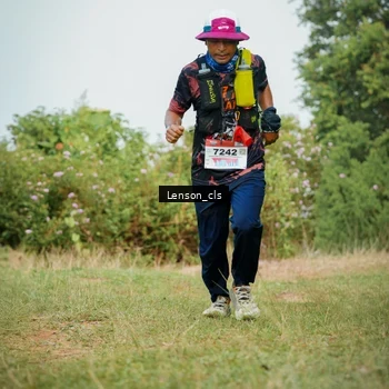 Runner Photo 9009094