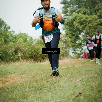 Runner Photo 9010012
