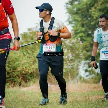 Runner Photo 9010194