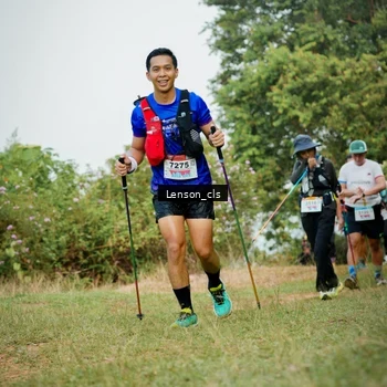 Runner Photo 9011010