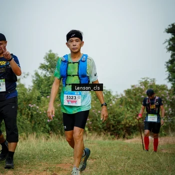 Runner Photo 9011212