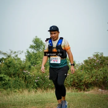 Runner Photo 9011860
