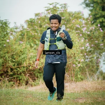Runner Photo 9012025