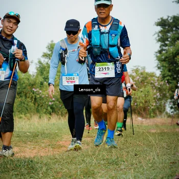 Runner Photo 9012068