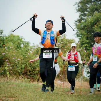 Runner Photo 9012090