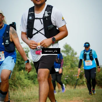 Runner Photo 9012110