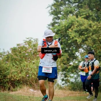 Runner Photo 9012118