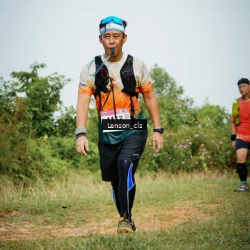 Runner Photo 9012130