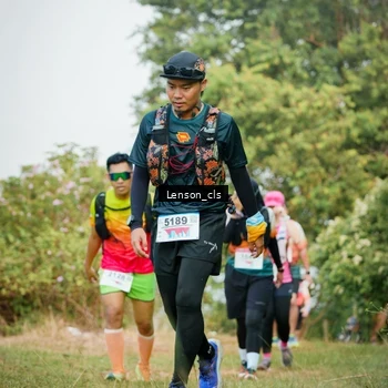 Runner Photo 9012134