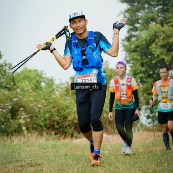 Runner Photo 9012191