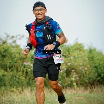 Runner Photo 9012206