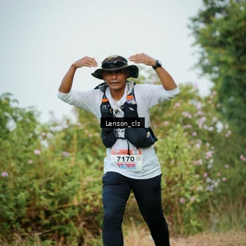 Runner Photo 9012240