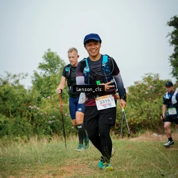 Runner Photo 9012249