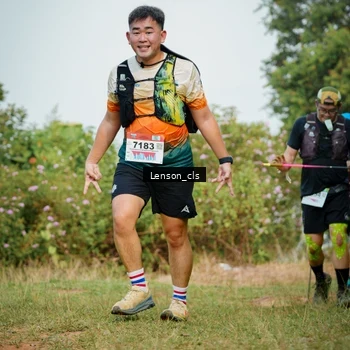 Runner Photo 9012475